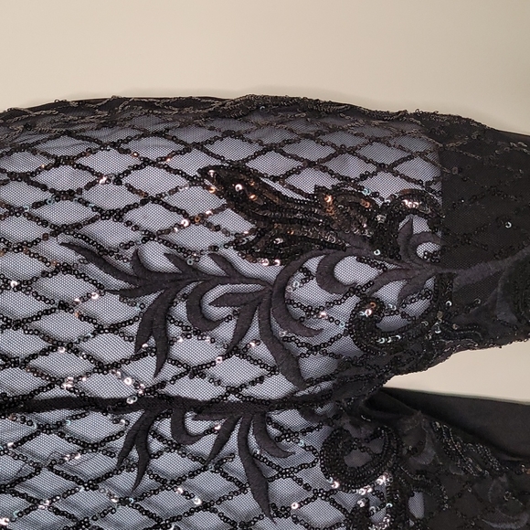 Sequined body suit! - Picture 4 of 6